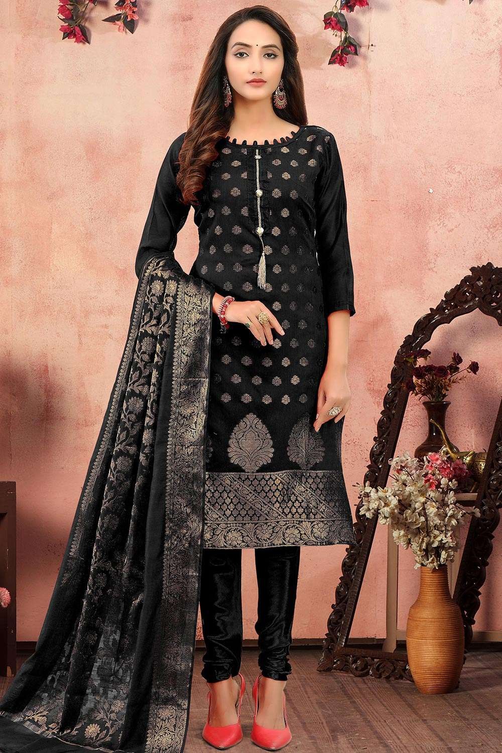 Black Salwar Suit with Gold Lace Border | Punjabi salwar suits, Black  salwar suit, Simple indian suits