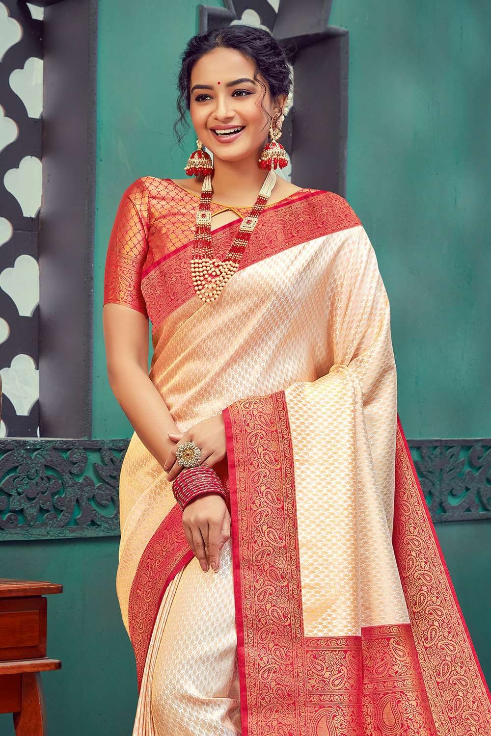 Cream Red Border Banarasi Soft Silk Saree – Bahuji - Online Fashion &  Lifestyle Store