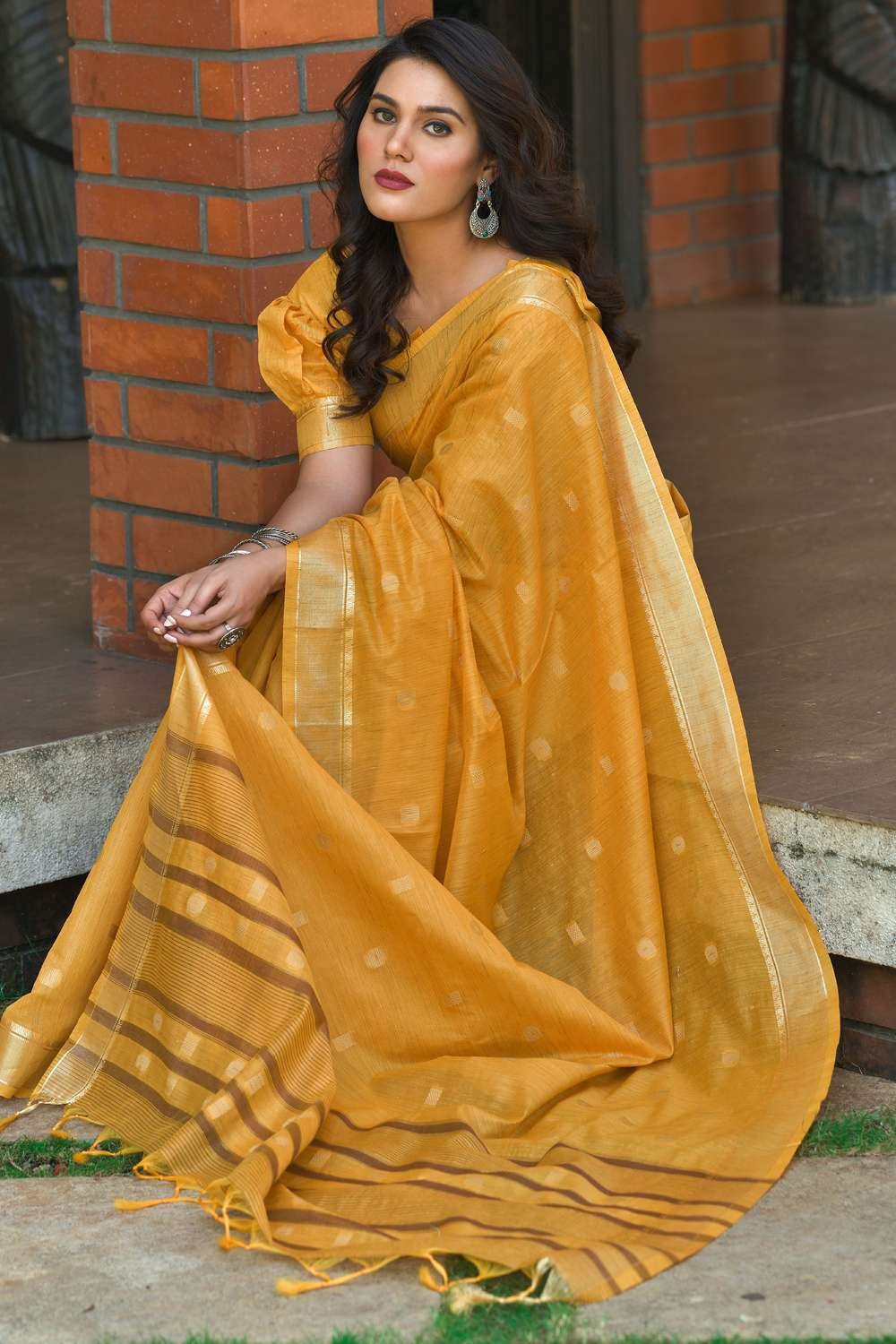 Sambalpuri Pata Saree in Yellow color Dhadi Pasapali Design with blous