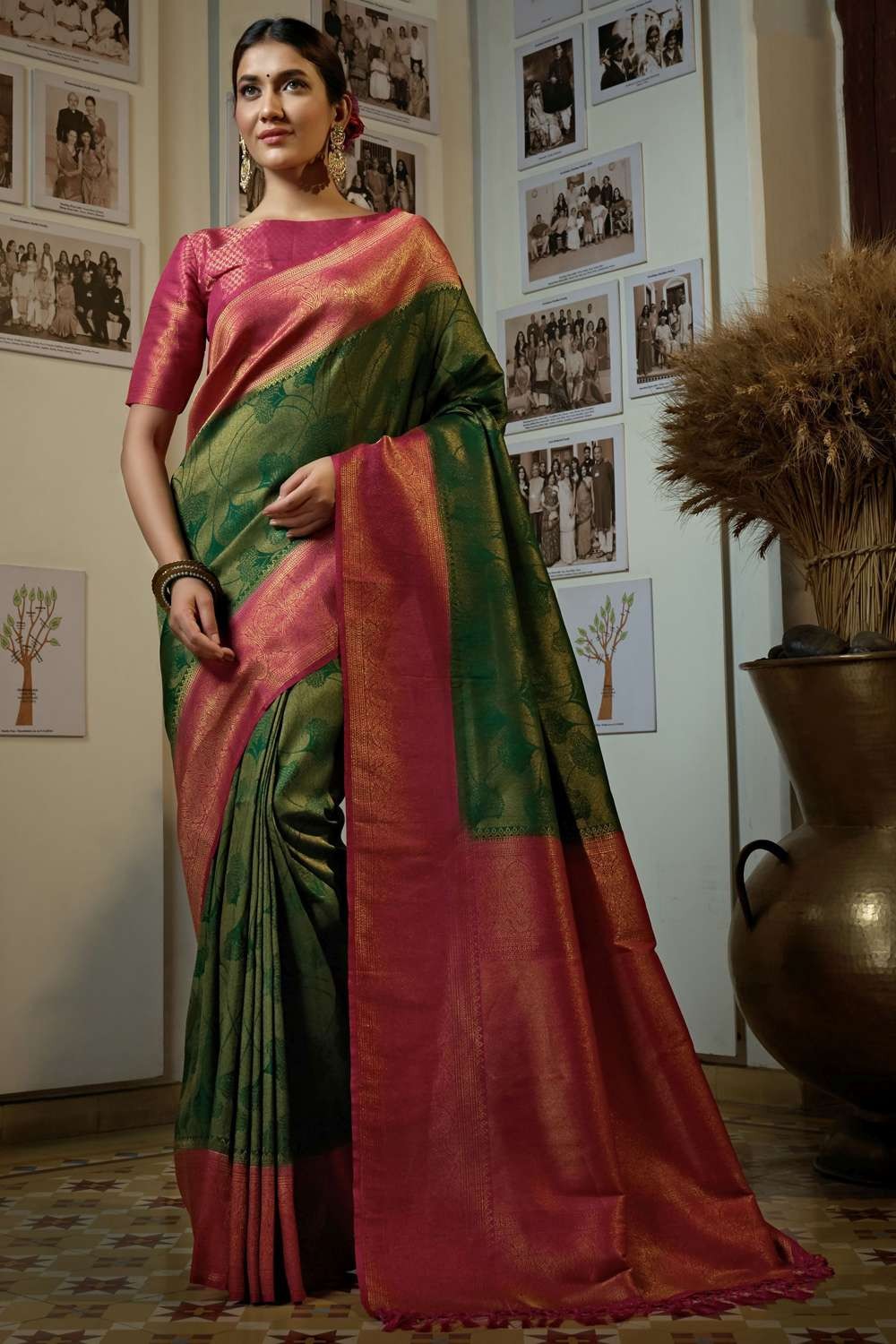 Uppada Tissue Saree in Green and Pink with Pink Blouse PH, Handwave Uppada  Sare… | Designer saree blouse patterns, Pattu saree blouse designs, Saree  blouse patterns