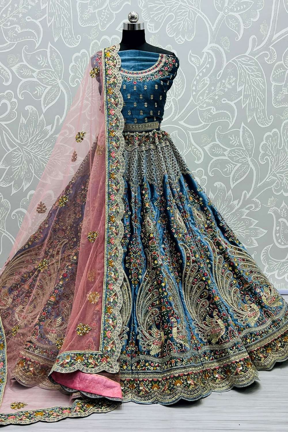 Net Wedding Wear Aspora Women's Firozi Designer Embroidered heavy Lehenga  Choli at Rs 2300 in Surat