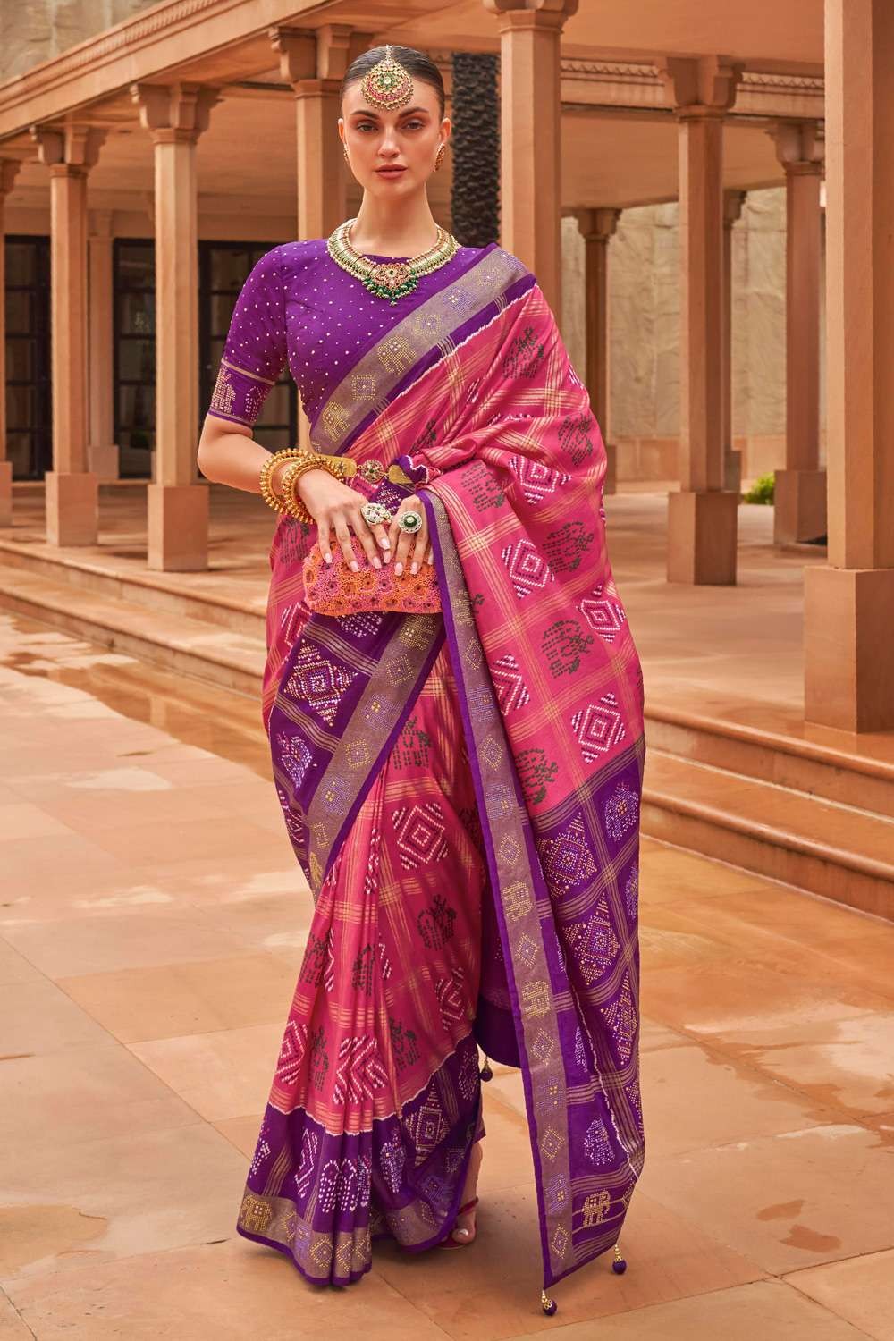 Buy Orange Rust Woven Double Ikkat Patan Patola Silk Saree Online | Samyakk