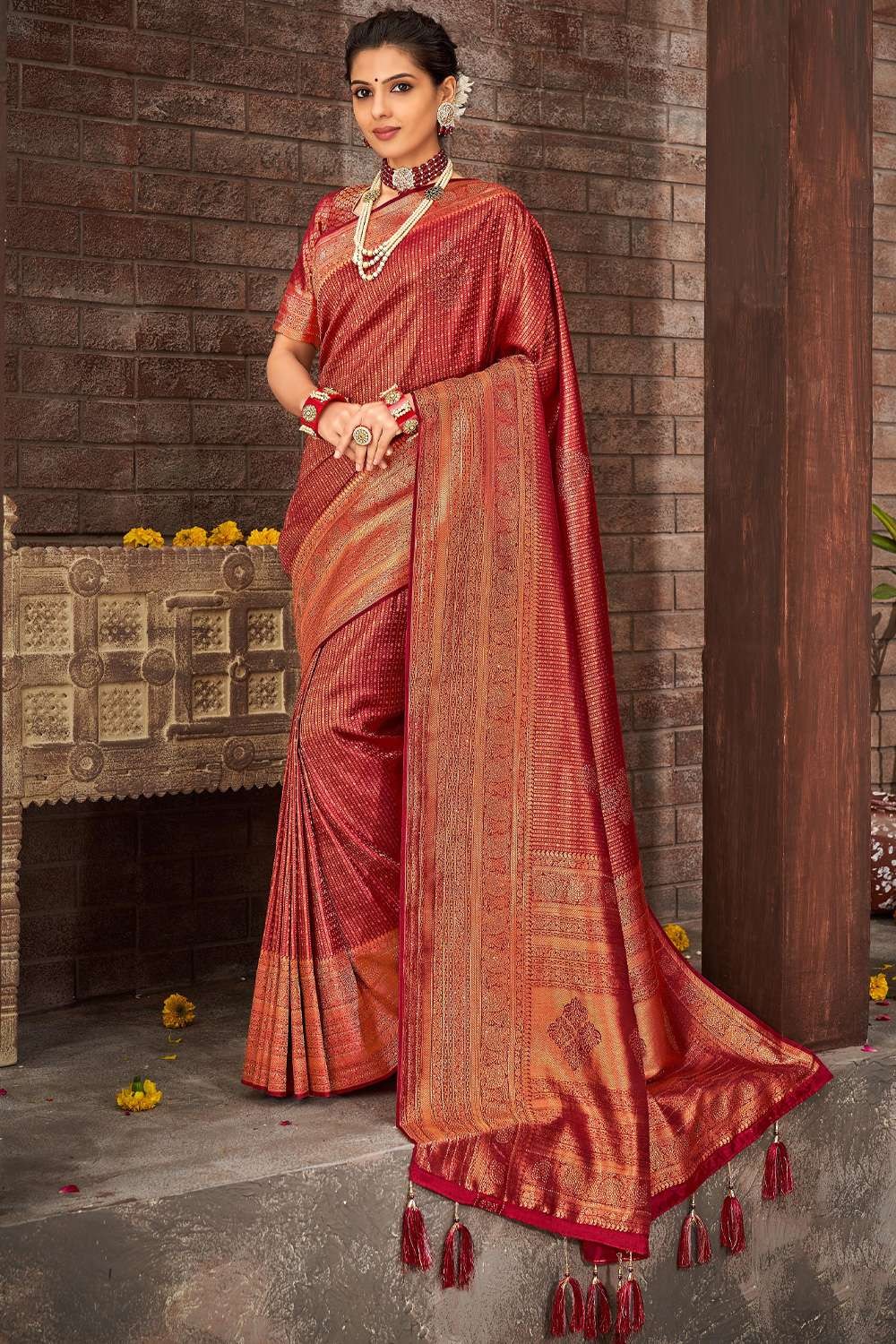 Buy TAKSHVI Women's Kanjivaram Soft Silk Banarasi Style South Indian Zari  Woven Saree With Blouse Piece (pink) at Amazon.in