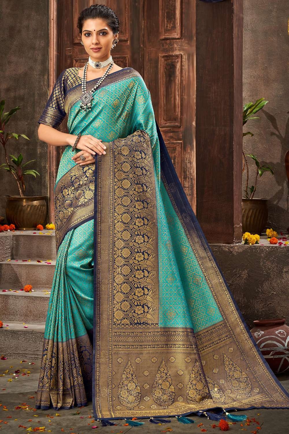 Patron Texofab Zardozi Work South Indian Soft Silk Saree, 6.3 m (with  blouse piece) at Rs 700 in Surat