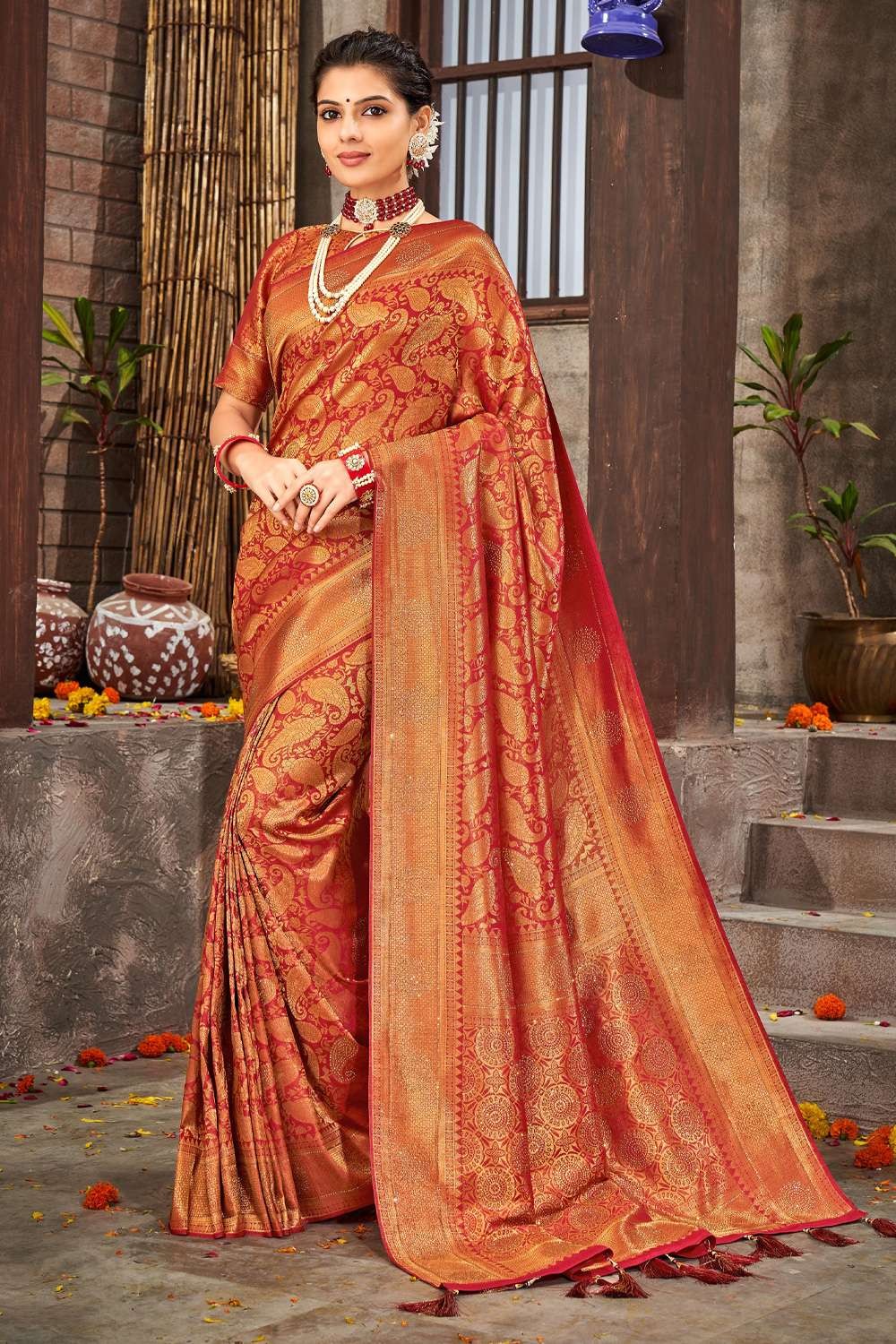 Buy online Beige South Indian Handloom Silk Saree With Blouse from ethnic  wear for Women by Mimosa for ₹1049 at 63% off | 2024 Limeroad.com