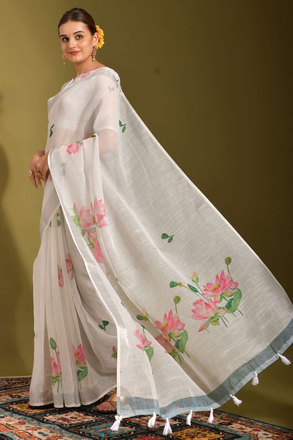 Stone White Linen Saree with a striking Zari Border & pallu – Thearyavart