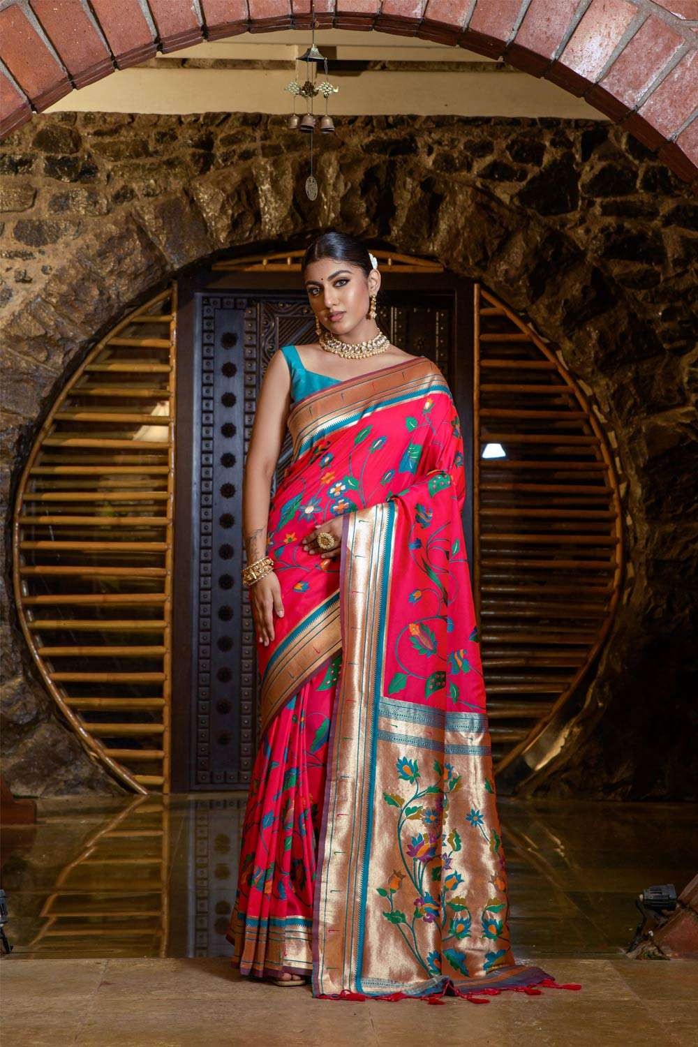 Banarasi Saree Draping for Special Occasions: Tips to Steal the Show -  KALKI Fashion Blog