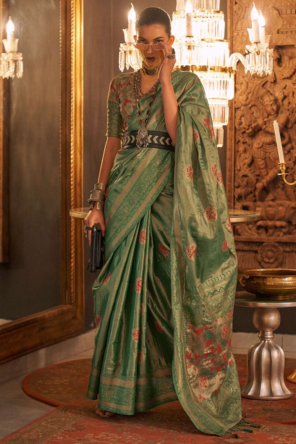 7 Elegant Maheshwari Handloom Silk Sarees For Weddings