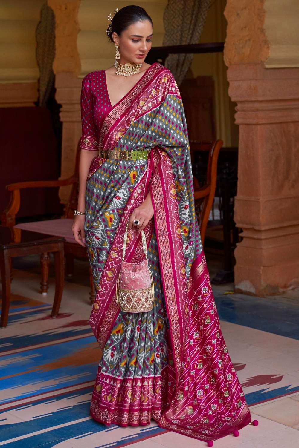 Queen Pink Banarasi Patola Silk Saree – Zilikaa