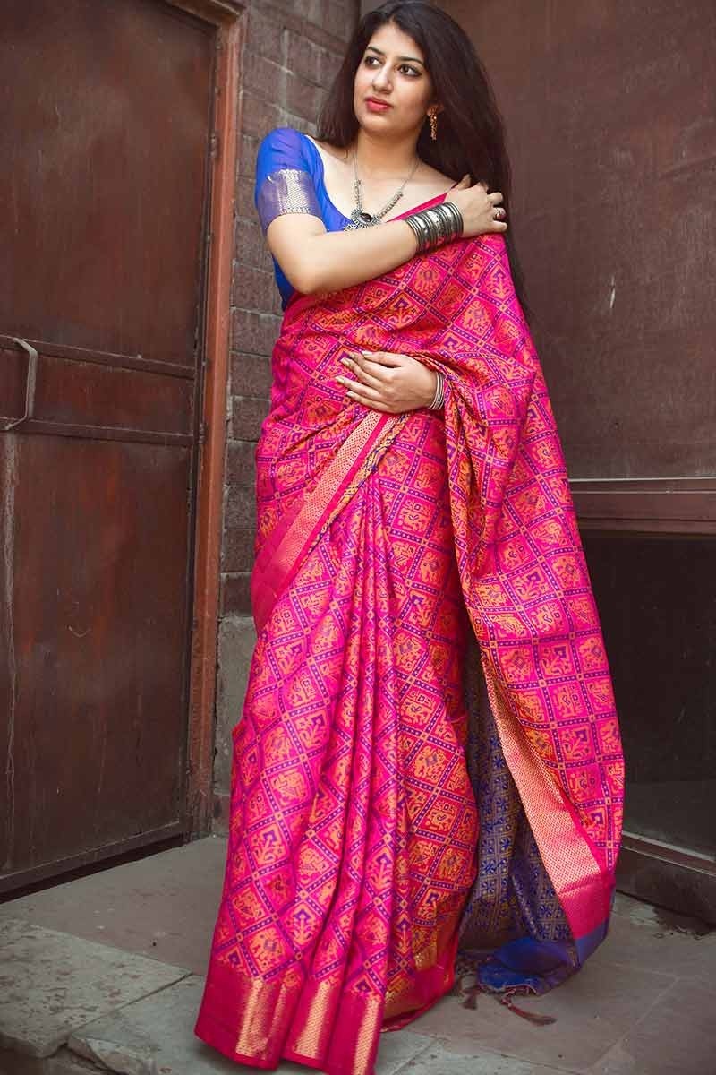 Buy Esena Textiles Women's Heavy Silk Banarasi Saree with Unstitched Blouse  piece (Peacock Blue & Bright Pink) Online at Best Prices in India - JioMart.