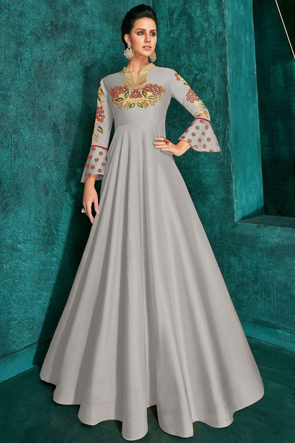 Western Plain Georgette Designer Party Wear Long Gown, Full Sleeves at Rs  700 in Surat