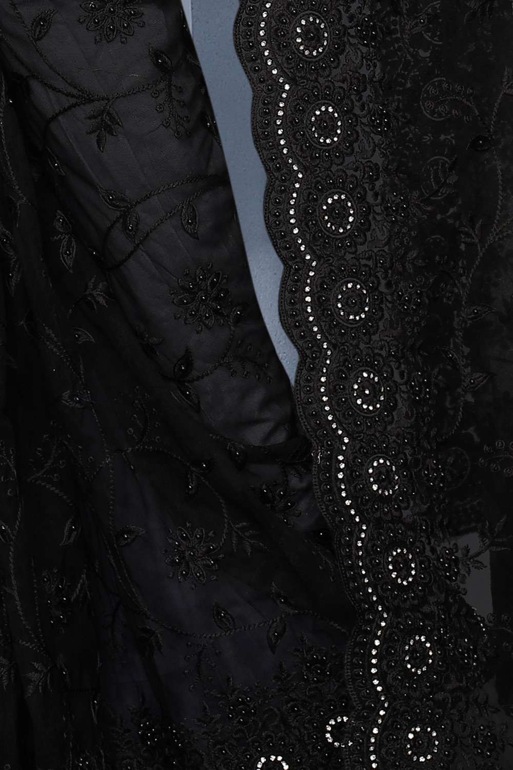Buy Precious Embroidered Net Saree - Black (KDB-1810014)
