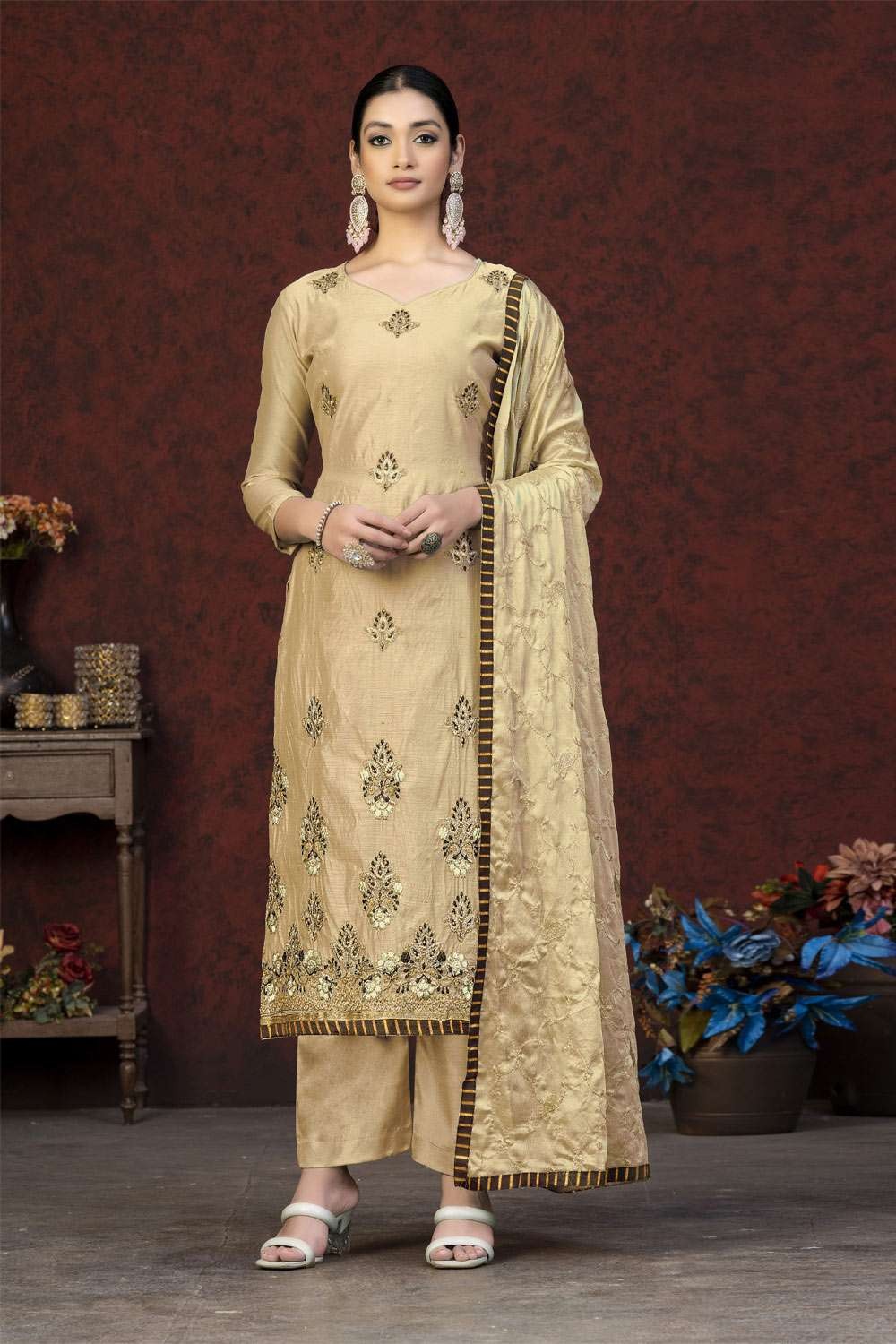 Popular salwar kameez on Tumblr: Golden Salwar Suit: Women & Their love  with golden color