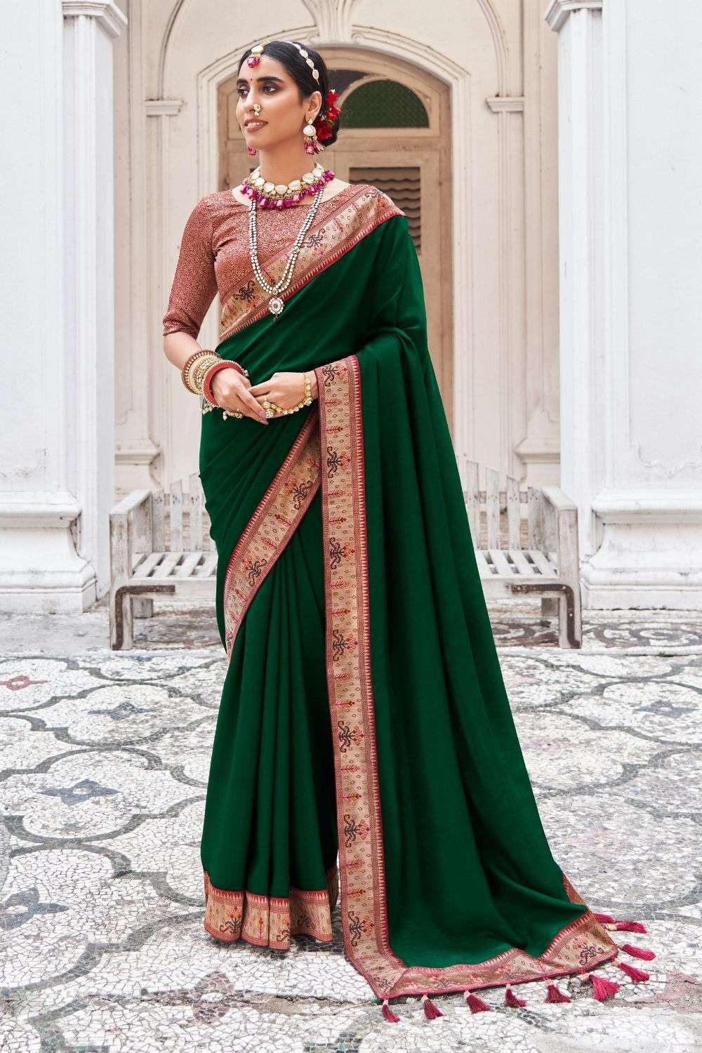 Buy SWIFFIN Plain Vichitra Silk Banarasi Light Green Saree For Women/Women  Saree With Unstitched Blouse- DDH-TULSI-LIGHT GREEN Online at Best Prices  in India - JioMart.