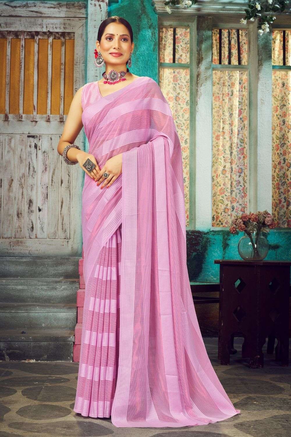 Amazon.com: CRAFTSTRIBE Polyster Chiffon Plan Sari Simple Daily Wear Baby  Pink Saree for Women : Clothing, Shoes & Jewelry