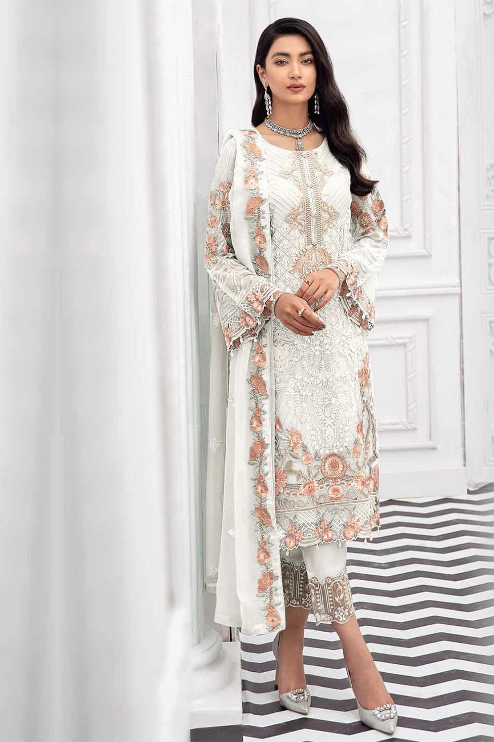 Luxe Embroidered Chiffon Salwar Kameez - Pakistani Dress - C1044H |  Fabricoz USA